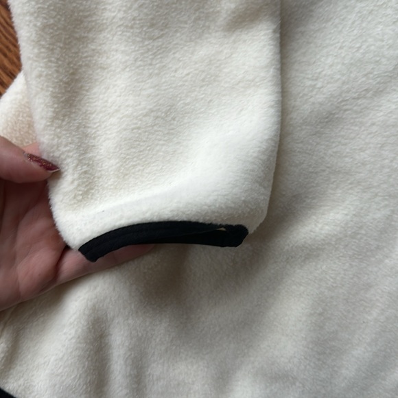 Zyia Fleece 1/4 Zip pullover - Picture 3 of 5
